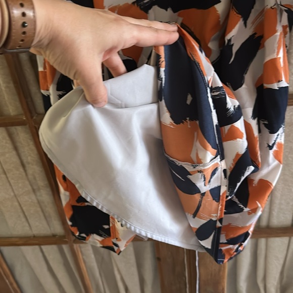 Banana Republic Abstract Print Long-Sleeve Dress - Size 6 - Picture 5 of 5